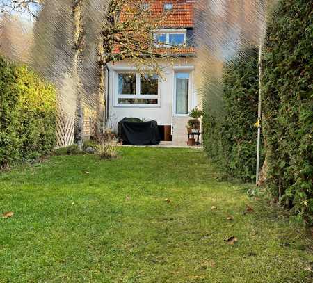 Saniertes Reihenmittelhaus mit Südgarten in Tegel