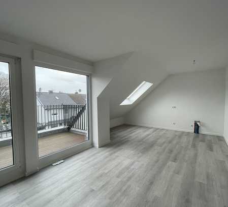 Moderne Maisonette-Wohnung: Kernsaniert mit Balkon