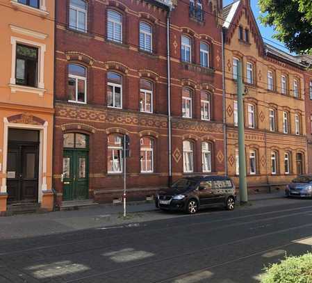 Großzügige 5-Raum-Wohnung im Erdgeschoss (105)