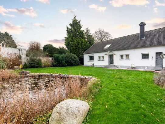 ++ PLATZ FÜR DIE GANZE FAMILIE … freistehend auf über 1.000m² Grundstück ++ GARAGE & CARPORT