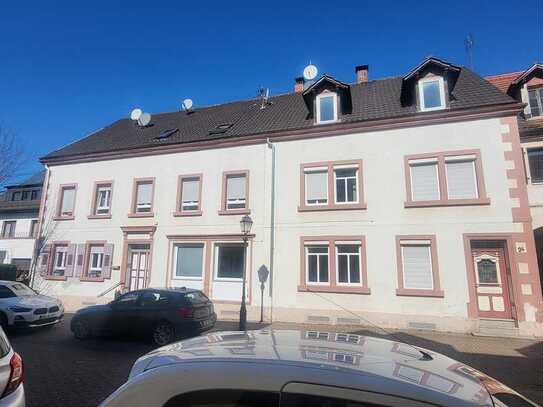 *30*Großzügiges Anwesen will erweckt werden*MFH/Bauernhaus/Scheune*1.571m² - 2.856m² Grdst.*Zentrum*