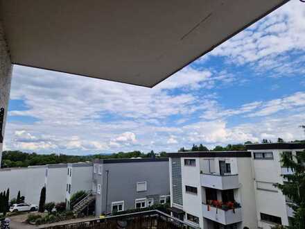 Schöne, modernisierte 2-Zimmer-Wohnung mit Balkon in Kornwestheim