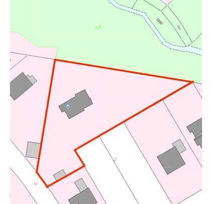 Ruhe und Natur pur: Zentrales, ruhig gelegenes Baugrundstück mit Altbestand