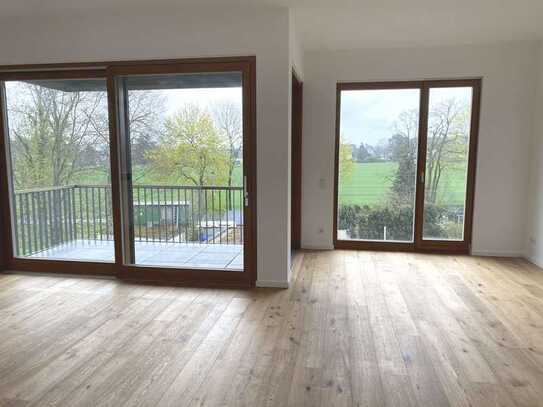 *Traumwohnung* 2-Zimmer* mit Balkon und Stellplatz