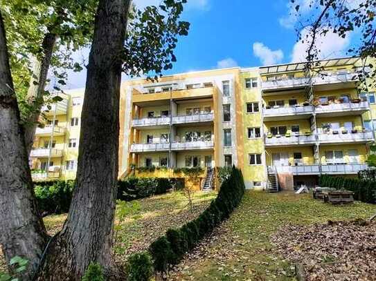 Wohnung mit Aufzug, Balkon, Stellplatz und Fernwärme