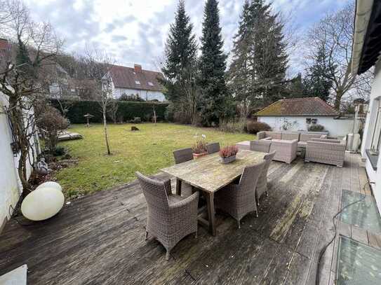 Freistehendes Einfamilienhaus mit viel Charme in zentraler Lage von Saarbrücken