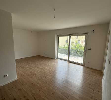 Geräumige und helle 3-Zimmer-Erdgeschosswohnung in Regensburg (Erstbezug, Provisionsfrei)