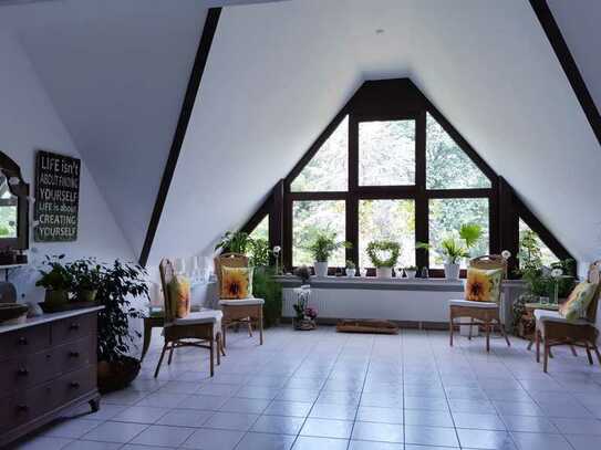 Ruhige, helle und gemütliche Wohnung in Toplage mit gr. Balkon