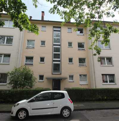 Duisburg - Neudorf, perfekte 2 Zimmer Wohnung mit Balkon im 1.OG