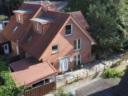 Familien-DHH in Alt-GMHütte in ruhiger Waldrandlage