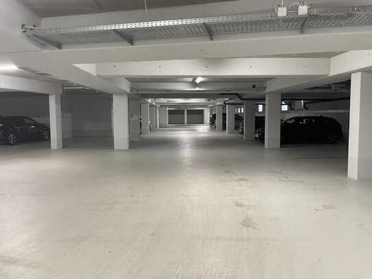 Komfortabler Tiefgaragenstellplatz in der Bissendorfer Ortsmitte