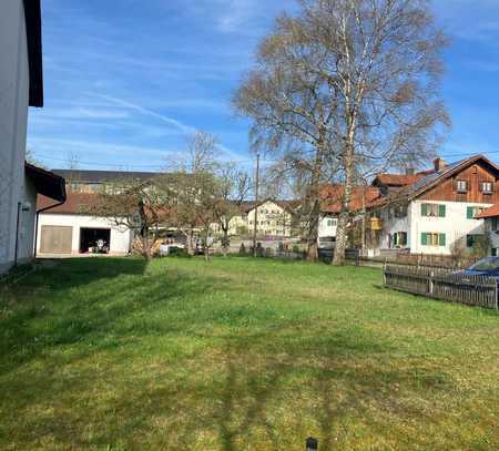 Baugrundstück in Ortsmitte zu verkaufen! Bergblick und Ammersee-Nähe