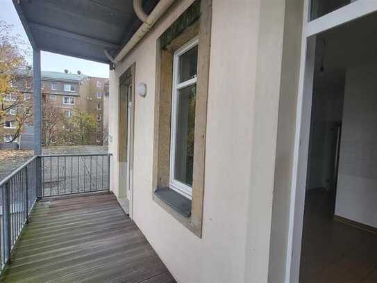 Moderne 2-Raum-Wohnung * Dresden-Neustadt * große Küche + Balkon + Keller + Wannenbad