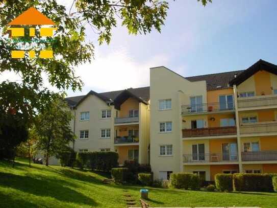 2-Raum-Wohnung mit modernen Badezimmer, Balkon und Stellplatz
