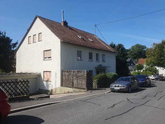 Ansprechendes, vollständig renoviertes 1-Zimmer-Appartement, unmöbliert, in Wiesbaden