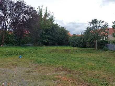 Sanierungsbedürftiges 6-Zimmer-Einfamilienhaus mit Baugrundstück in Langeln