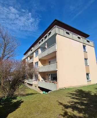 Geschmackvolle 3-Raum-Wohnung mit Balkon in Olching