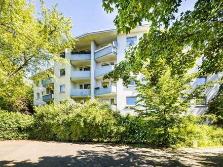 Moderne 4-Zimmer Wohnung mit guter Aussicht in Düsseldorf-Düsseltal und Balkon