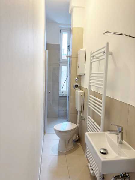 2-Zimmer Altbau-Wohnung - frisch saniert, ruhig, hell