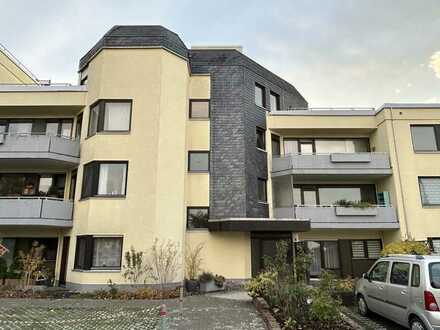 Ruhige Lage, große Dachterrasse, Aufzug, Blick über die Dächer !!!