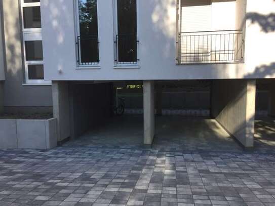 Stellplatz oder Carport in ruhiger Lage zu vermieten