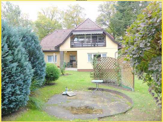 Hohen Neuendorf! Familiengerechtes Einfamilienhaus Massivbau 1991 mit ca. 935 m² großem Grundstück