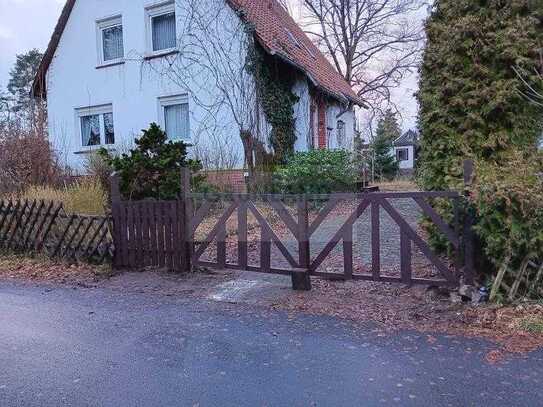 *Einfamilienhaus mit Garten in ruhiger Lage!*