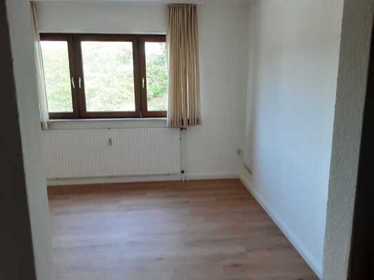 Anfragestopp 1 Zimmer Wohnung mit Tiefgarage in Marburg-Marbach