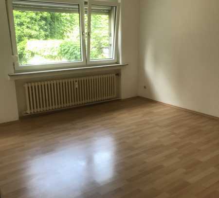 2-Zimmer-Wohnung mit EBK in guter, sehr zentraler Lage von Essen