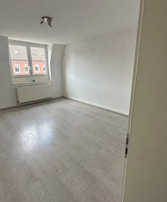 Schöne, Helle 2,5 Zimmer Wohnung in Bochum !