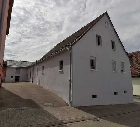 Schönes Einfamilienhaus in Herzen von Kälbertshausen.