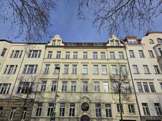 Südvorstadt I Bad mit Wanne I Balkon I Wohnküche mit neuer Einbauküche