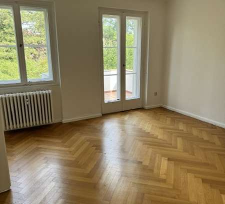 Schöne, sonnige 5,5-Raum-Wohnung mit Balkon in Berlin Dahlem (Zehlendorf)