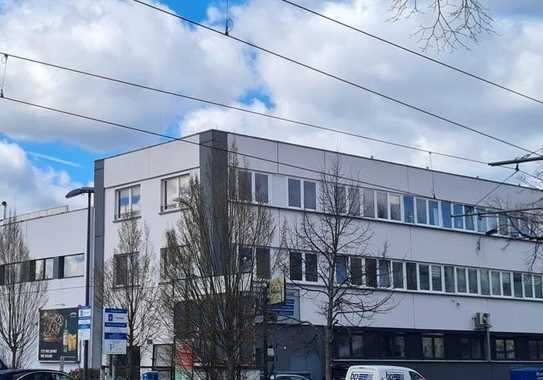 Köpenick: 820 m² Gewerbehalle mit Büroflächen per sofort zu vermieten!