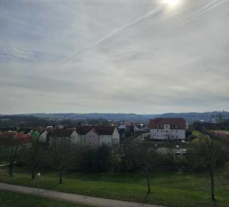 2-Raumwohnung mit tollem Ausblick und Dusche