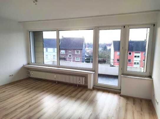 Einziehen und Wohlfühlen! Schöne, helle 3 Zimmer Wohnung ab sofort zu vermieten!