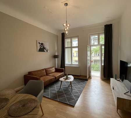Sanierte 2-Zimmer-Wohnung mit Balkon und EBK in Berlin