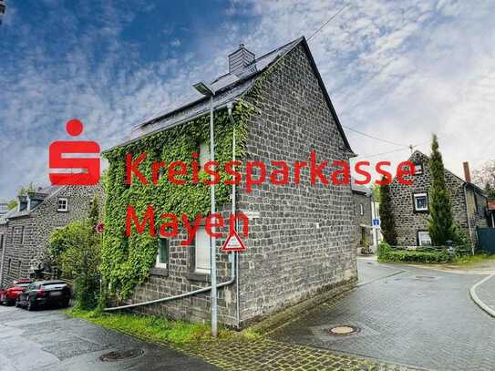 Charmantes Einfamilienhaus mit PV-Anlage in Niedermendig
