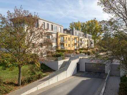 Wohnen in Wohlfühlatmosphäre - Moderne 2-Zi-Whg. mit Küche, Balkon, Aufzug und TG-Stellplatz