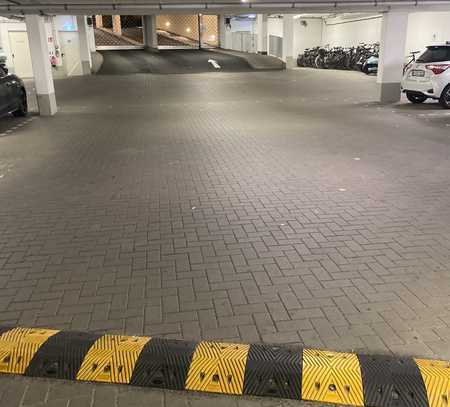 Tiefgaragenstellplatz Nähe Tor bis auf weiteres zu vermieten