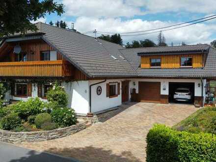 Traumhaftes Haus (Energieeffizienzklasse A) inkl. Einliegerwohnung (+500€ mtl.) in Randlage
