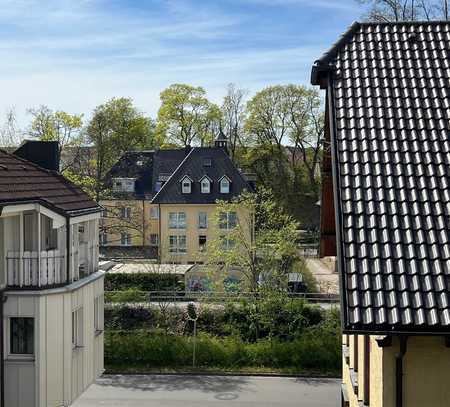 Ein Schmuckstück! Sanierte 2,5 Zimmer Wohnung in Toplage!