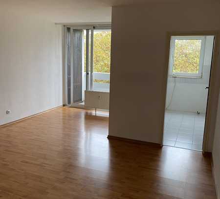 Bezugsfreie 3,5-Zimmer-Wohnung in Dietzenbach