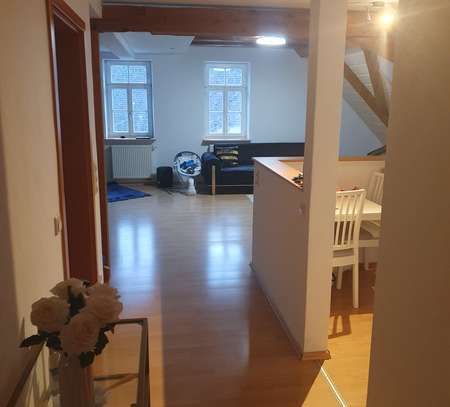 Großzügige Maisonette-Wohnung in zentraler Lage