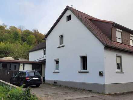 Einfamilienhaus mit 2 verbundenen Wohnungen