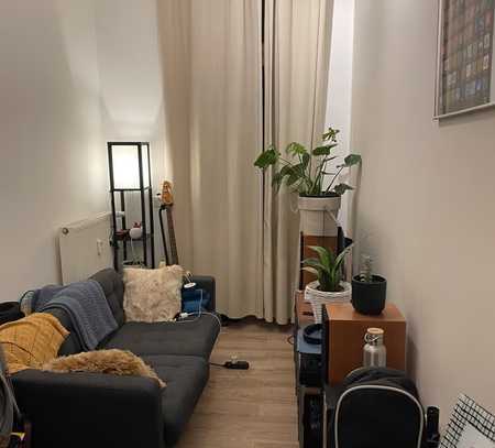 Stilvolle 2-Raum-EG-Wohnung mit Einbauküche und Terrasse in BERLIN