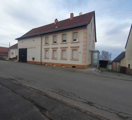 BAUERNHAUS FÜR TIERLIEBHABER MIT VIEL AUSBAUPOTENZIAL !