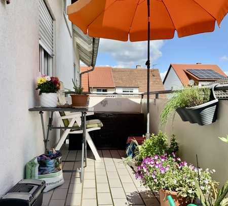 Lichtdurchflutete Singlewohnung mit Balkon und Stellplatz in ruhiger Lage