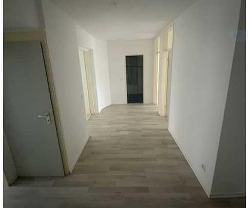 Schöne sanierte 3-Zimmer-Wohnung zu vermieten