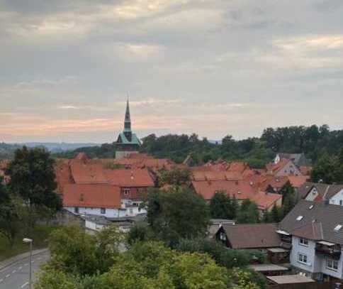 Über den Dächern von Osterode: Renovierte, barrierefreie 2 Z/K/D/B mit Aussicht